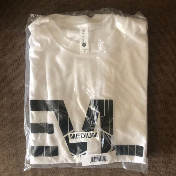 White classic EVLUTION NUTRITION T-SHIRT - Picture 2 of 4